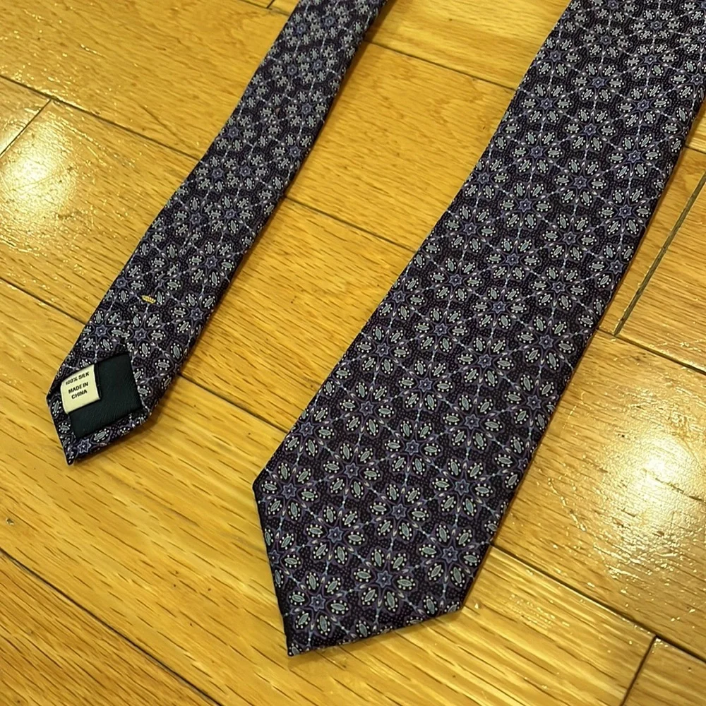 NWT Joseph Abboud Purple Floral Medallion Silk Tie